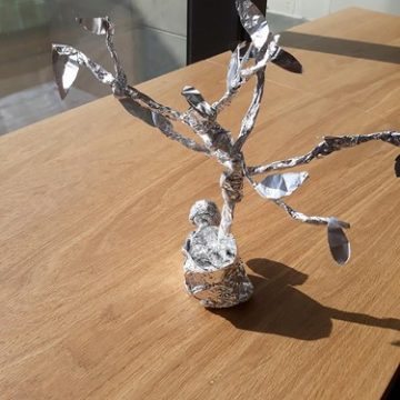 Foil sculpture