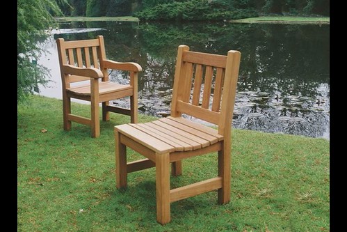 luxury-wooden-garden-furniture