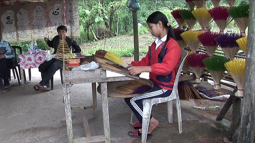 Vietnam - Hue - Incense Stick Manufactoring - 3