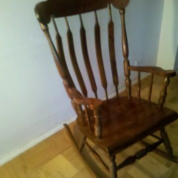 Vintage Pine Wood Rocking Chair (1)