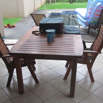 outdoor table & chairs (wooden)