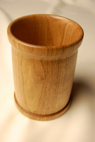 Utensil holder