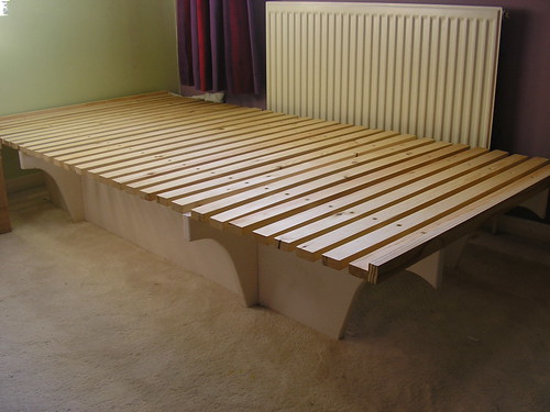 woodwork.  Making a single bed. Part 3.   Finished.