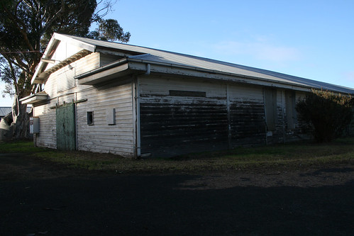 20120808_7935 side shed