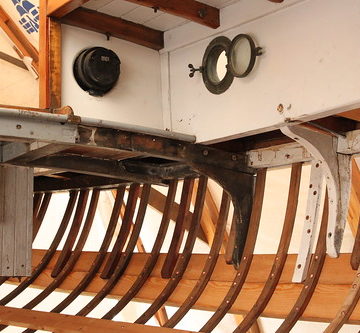 Port Hadlock WA - Boat School - FELICITY ANN - interior port side, fwd, looking aft