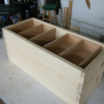 Tool chest construction - fitting interior tills