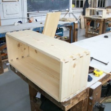 Basic Boatbuilding - shoulder box - Trial fitting dovetails