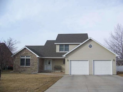 North Platte, Ne Real Estate For Sale - 3116 Meadow Court. Mls# 17740 Is A 3 Bedroom, 3 Bath Home Listed At Just $219,900!