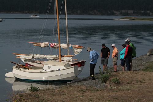 IMG_2573 - Nordland WA - Mystery Bay State Park - Red Lantern SCAMP Rally - SCAMPs drawn up on the beach