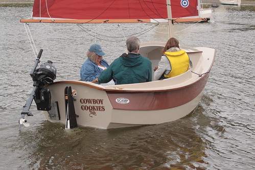 IMG_1289 - Nordland WA - Mystery Bay State Park - 2015 Red Lantern Rally - SCAMP-400 SV COWBOY COOKIES - John Welsford at helm, Helen Leenhouts (R), owner Jackie Monies