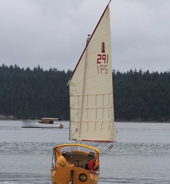 IMG_1128 - Nordland WA - Mystery Bay State Park - 2015 Red Lantern Rally - SCAMP lineup on beach - SCAMP-291 SV SERENITY