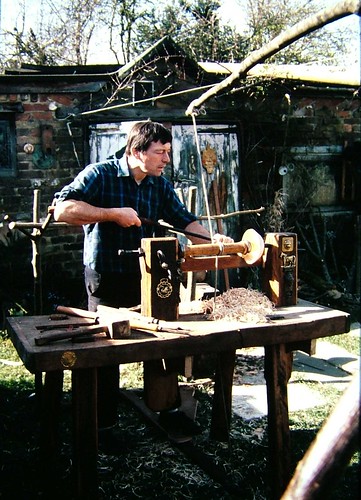 Stuart King, Bowl turning on a pole lathe 1990