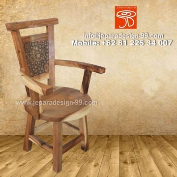 Wooden arm chair, beautifully designed and suit for both indoor and outdoor #wooden #natural #cool #chair #indoor #outdoor #furniture #armchair #garden #gorgeous #decor #decoration #home #handmade #homedecor #wood #furnishings