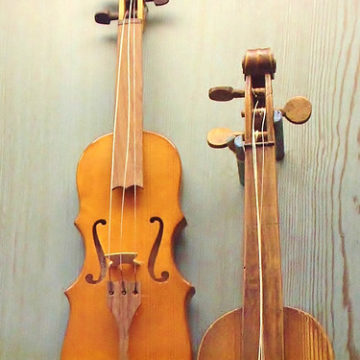 Traditional Sorbian 3-string violin, Wendish Museum, Cottbus.