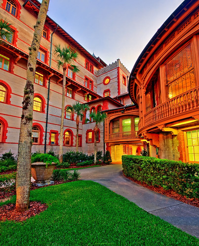 Flagler College Dorms and Dining Center