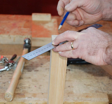 Mark across diagonals * The Woodwork Lathe * Preparing a wooden blank for turning between centres * Craft & Design / Product Design