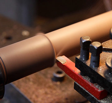 Turning a flute body