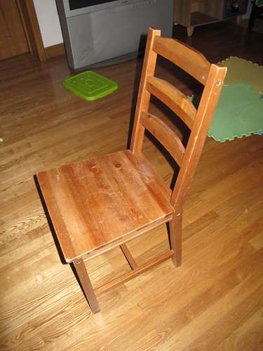 Ikea wooden chair (2unit) 40rmb for 1