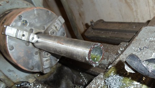 Gouge Creation:  Drilling to final inside diameter