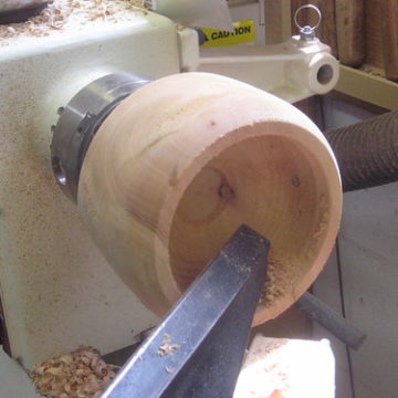 Bowl turning