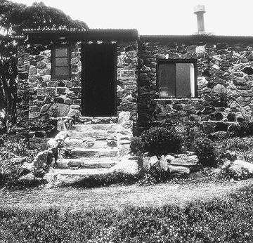 Cleve Cole Memorial refuge hut 1937 Alpine Huts Survey 1994