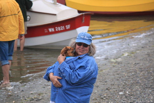 IMG_1475 - Nordland WA - Mystery Bay State Park - 2015 Red Lantern Rally - Jackie Monies and dog =Dickens=