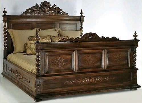 Wood carving bed design