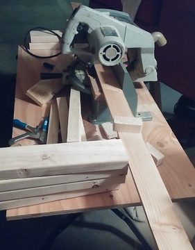 Coffee table project with an ancient miter saw